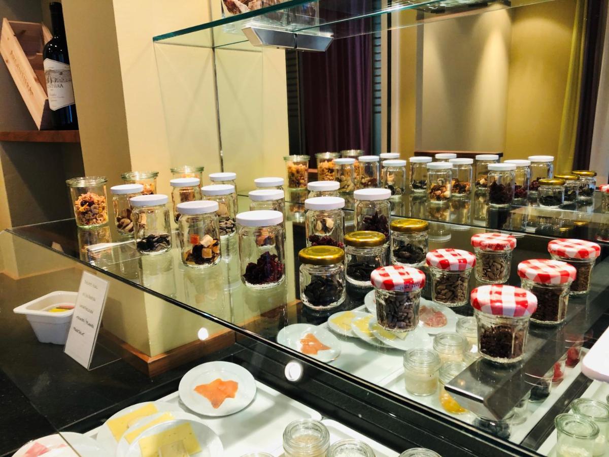 菲尔米斯酒店 霍尔夫 外观 照片