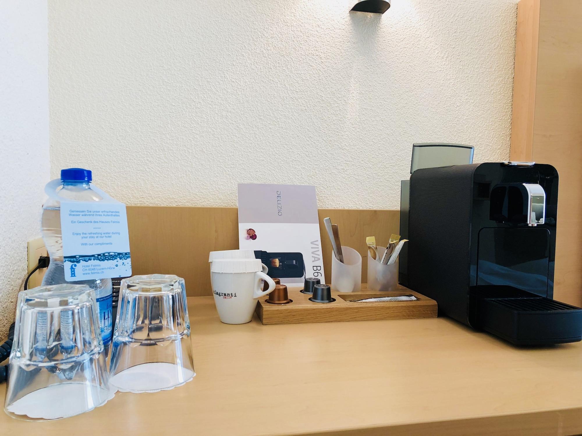 菲尔米斯酒店 霍尔夫 外观 照片